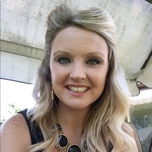 Meet your Posher, Cary